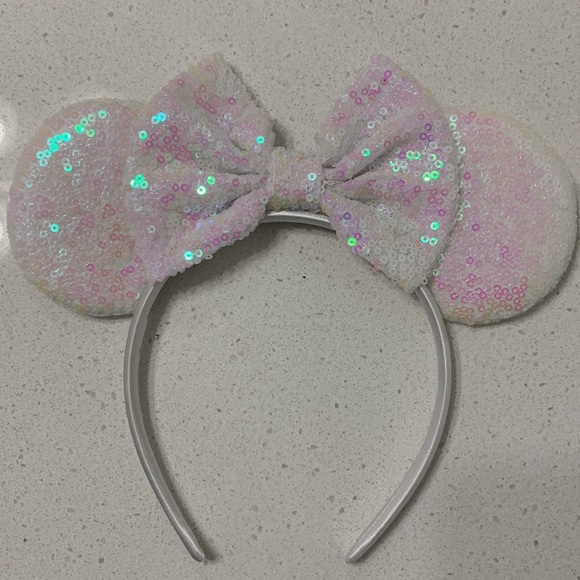 Minnie Mouse Ears White Sequin Headband - Picture 4 of 9